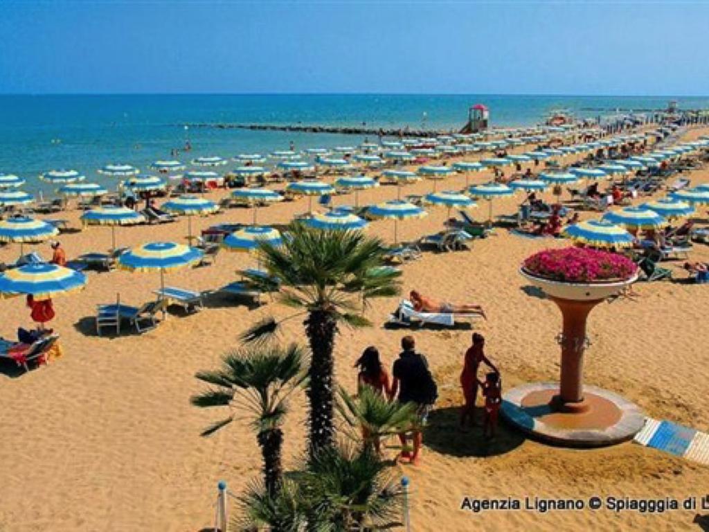 Lignano Riviera With Fireplace & Air Conditioning لينانو سابيادورو المظهر الخارجي الصورة