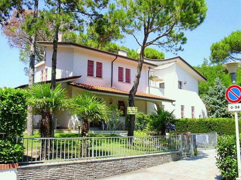 Lignano Riviera With Fireplace & Air Conditioning لينانو سابيادورو المظهر الخارجي الصورة